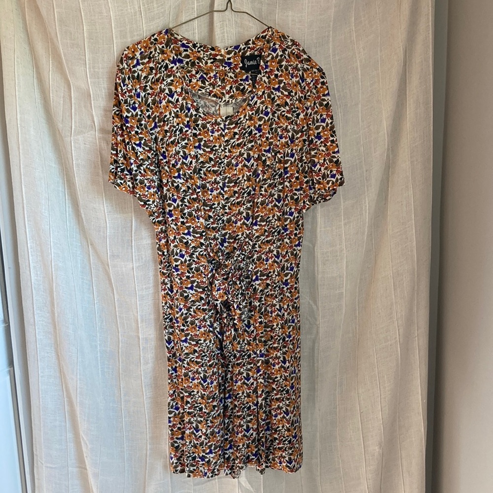 Super Cute Retro / Vintage Style Romper with Floral Pattern Women's Size L